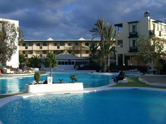 El Trebol Bar & Hotel Only Adults كاربونيذاس المظهر الخارجي الصورة